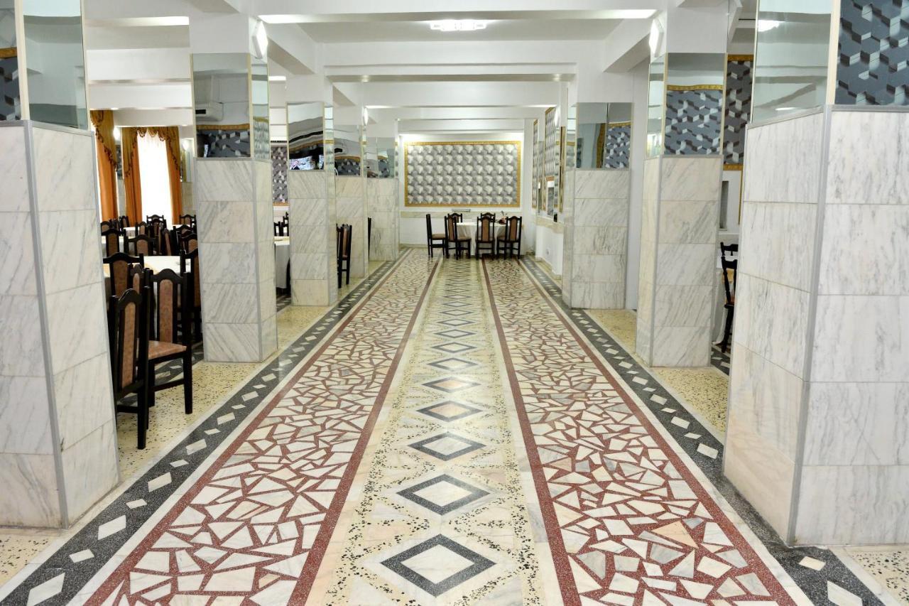 Casa Simescu I Hostel Caransebeş Exterior foto