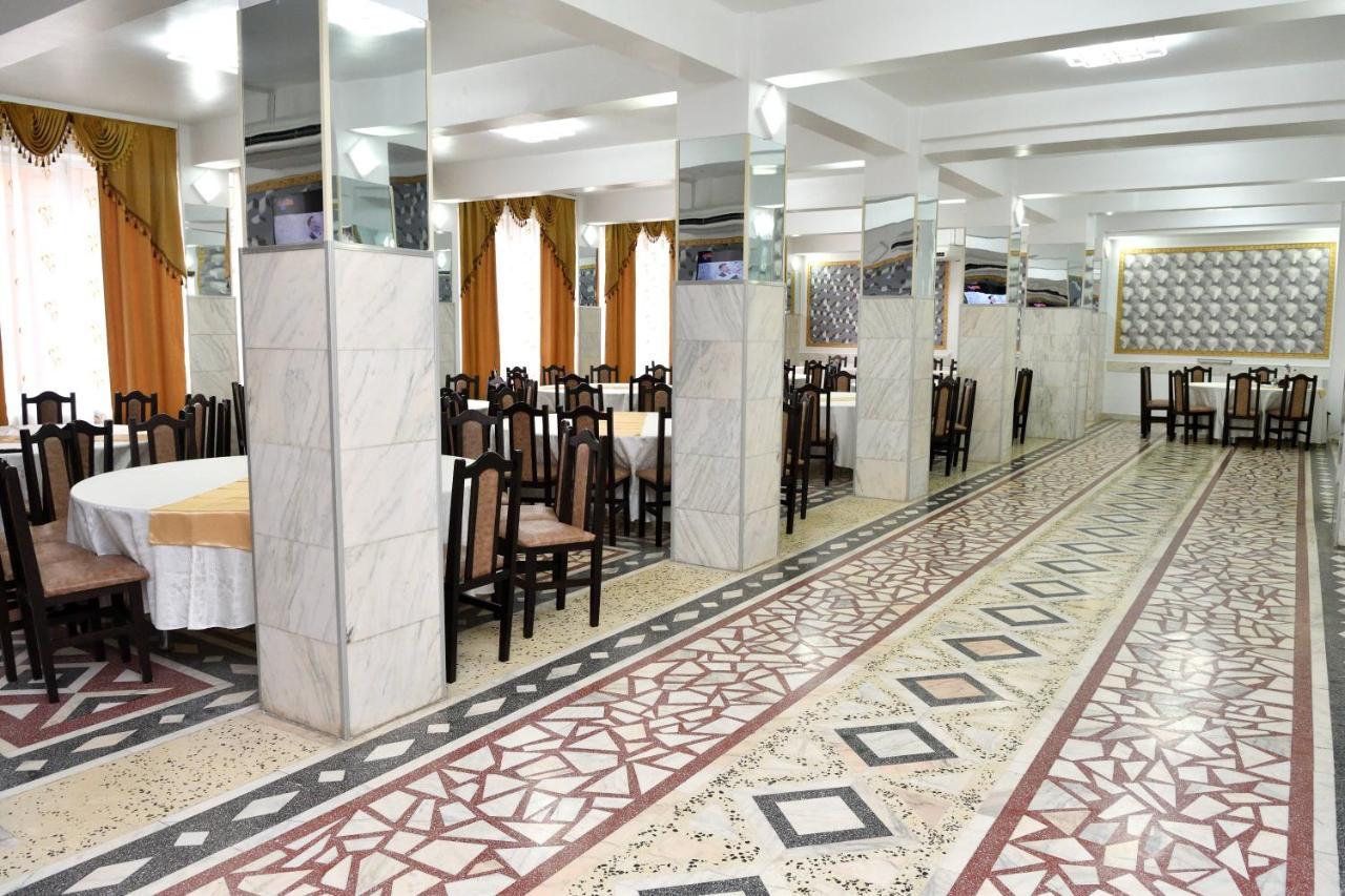 Casa Simescu I Hostel Caransebeş Exterior foto